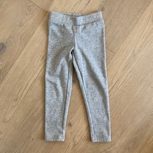 Old Navy cozy fleece leggings.  Grey.  Size 6/7